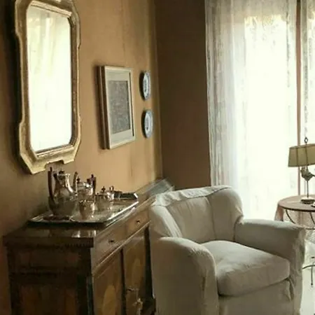 Palazzo Fratta Apartment